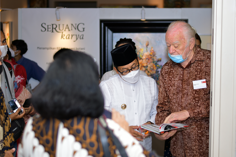 Saling Berbagi Melalui Pameran Seruang Karya: Sebuah Kolaborasi Seni Botani dan Impresionisme