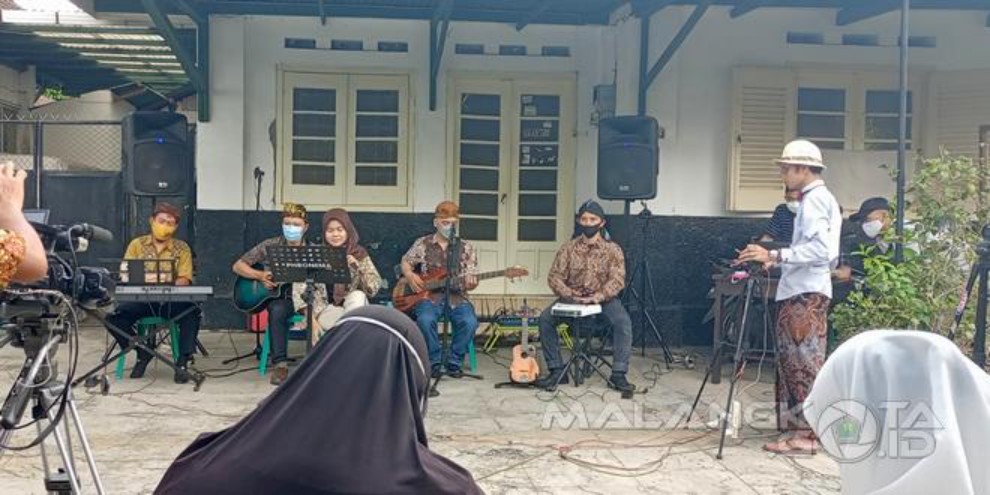 Tembang-Tembang Keroncong Kenangan Hiasi Festival Budaya di Kajoetangan