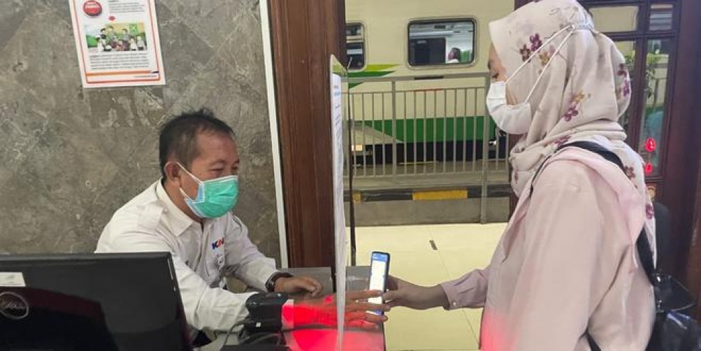 Sudah Vaksin, Penumpang KA Tak Perlu Surat Tugas