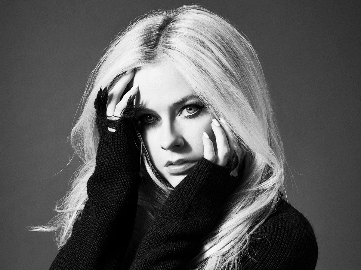 Konser Amal Avril Lavigne Untuk Penderita Lyme