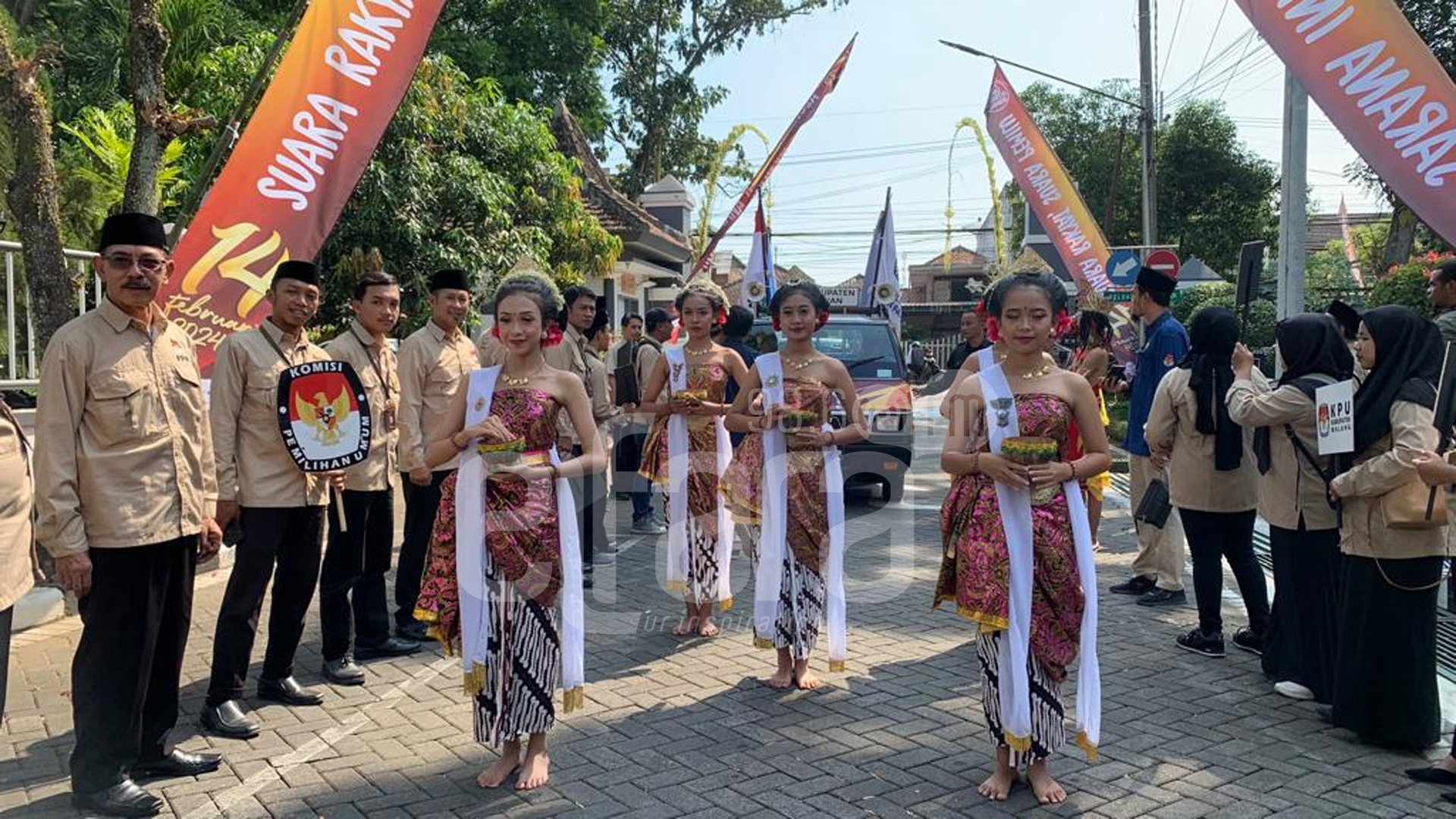 Kirab Bendera 18 Parpol Tiba Di Kabupaten Malang