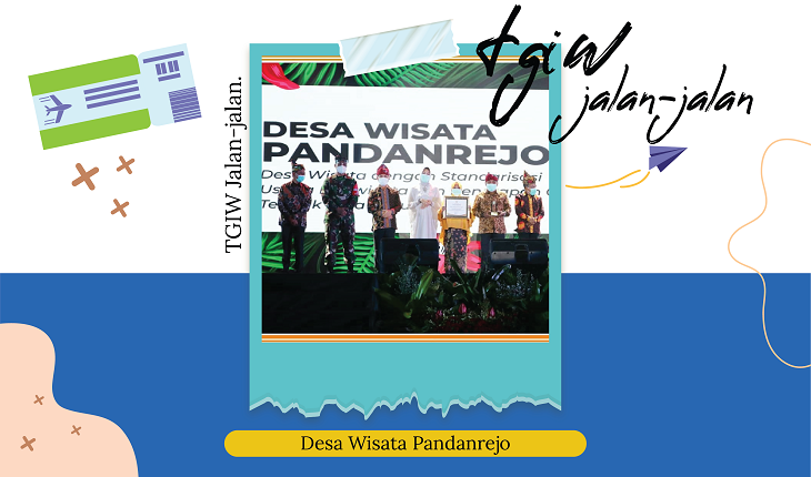 Petik Stroberi Yuk ... di Desa Wisata Pandanrejo