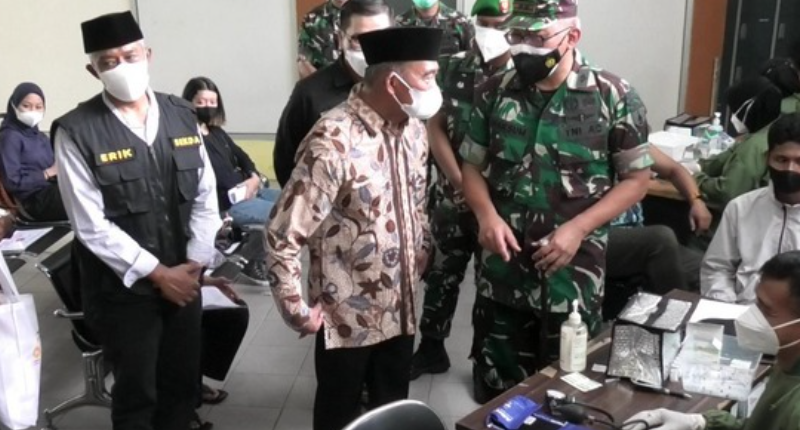 Protokol Kesehatan Ketat, Menko PMK Apresiasi Pelaksanaan Vaksinasi di Kota Malang